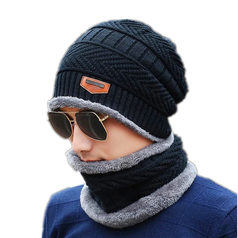 Knitted hat/ neck warmer