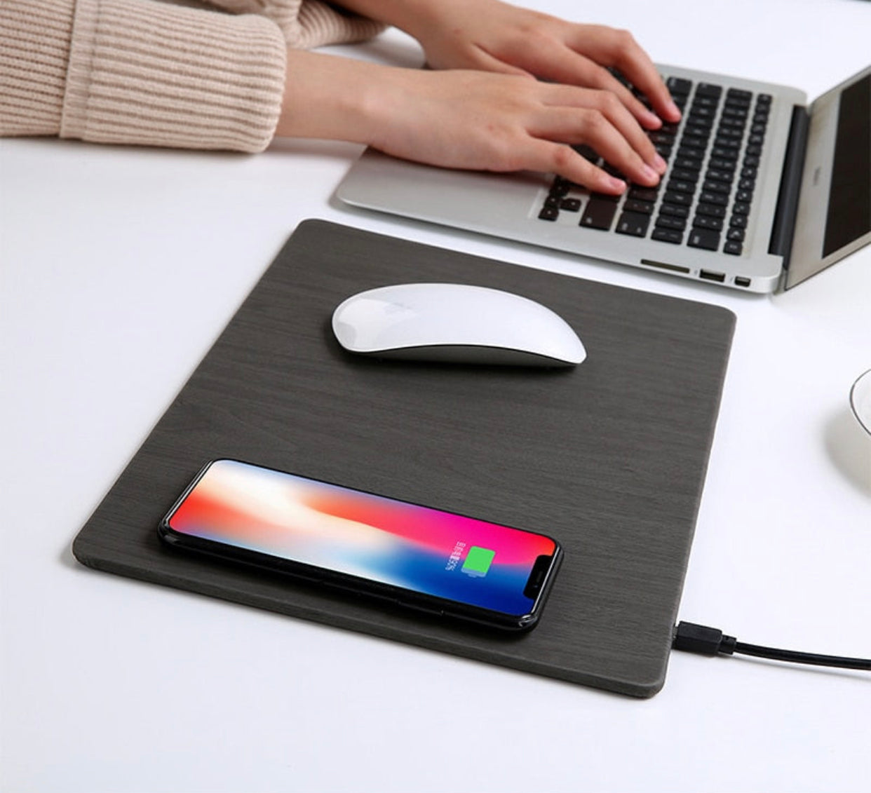 Wireless Mouse pad Charger